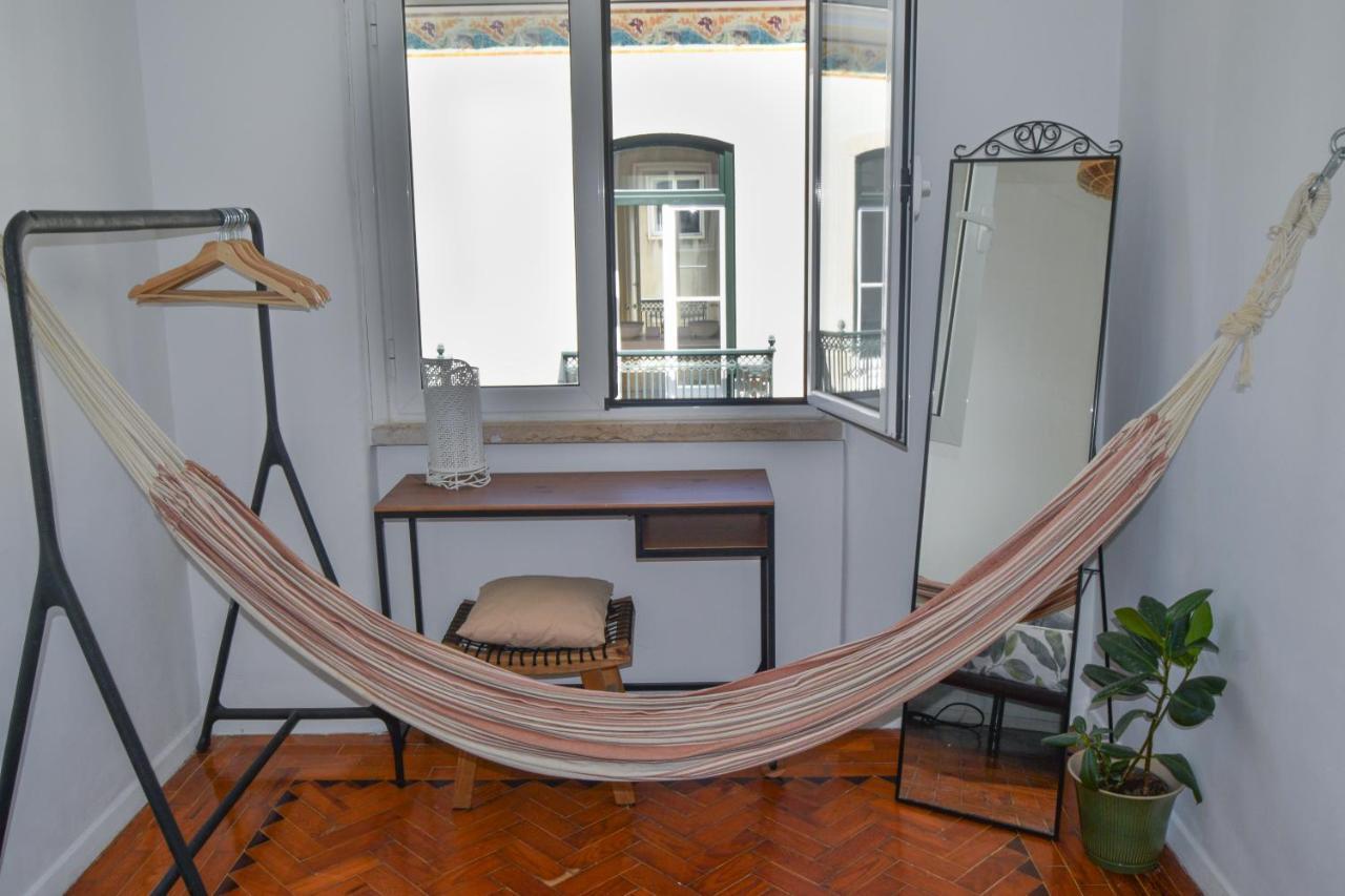 Maria Shared Apartment In Central Lisbona Esterno foto